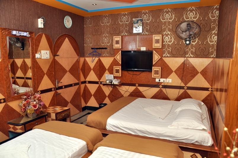 Hotel Shri Swarna'S Palace - A Business Class Hotel Tiruchirappalli Exterior photo
